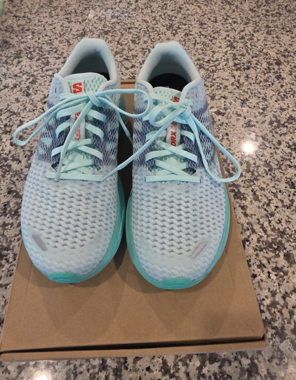 Salomon Women's DRX defy Road Running Shoes Mint Blue. Only wear once.